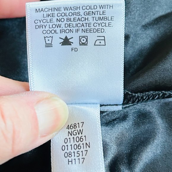 Hanna Andersson Black & Gold Glitter Tulle Skirt Dress (size 14-16) - Picture 6 of 6